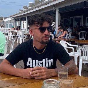 Meet your Posher, Anthony